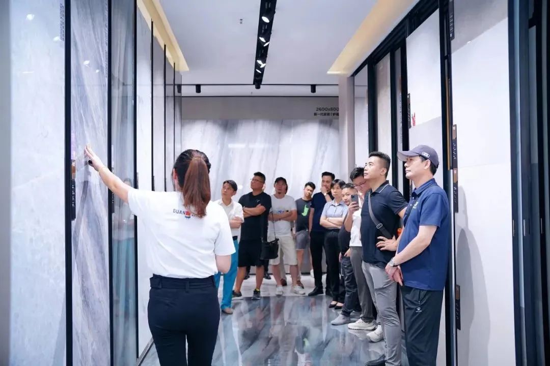 1692686409647955.jpg 2.jpg