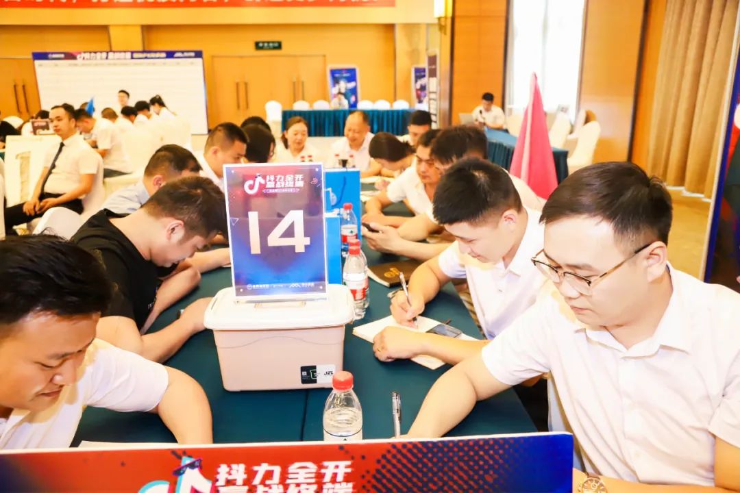 1692934554317015.jpg 640 (7).jpg