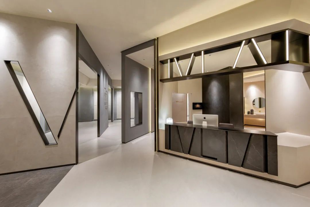 1696900357108579.jpg 640 (4).jpg