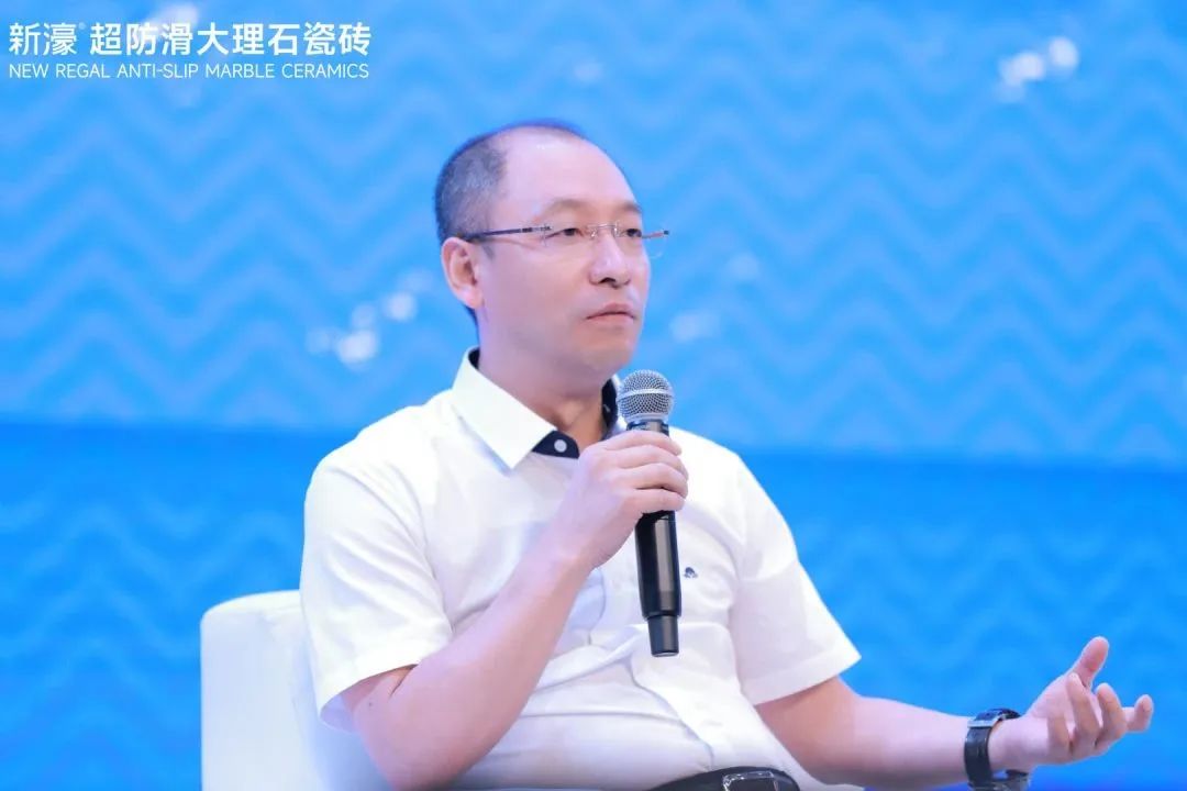 1697601845885300.jpg 新濠品牌戰略升級暨二代超防滑新品發布會圓滿成功!16.jpg