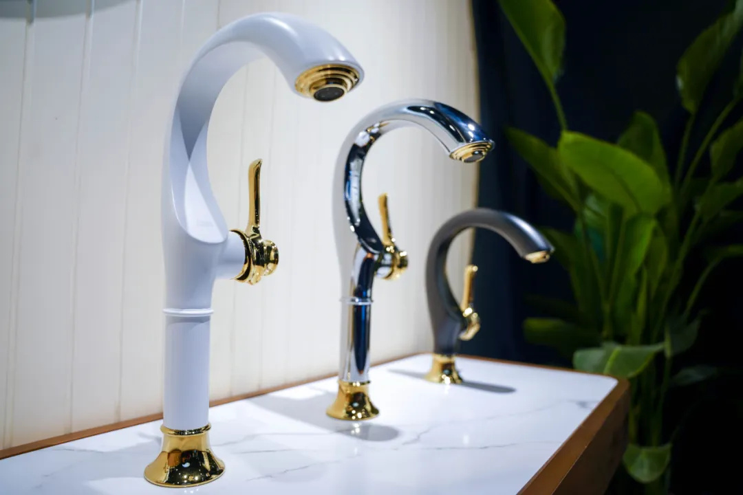 1711674773993787.jpg 德國COSO衛浴驚艷亮相上海國際酒店展5.jpg